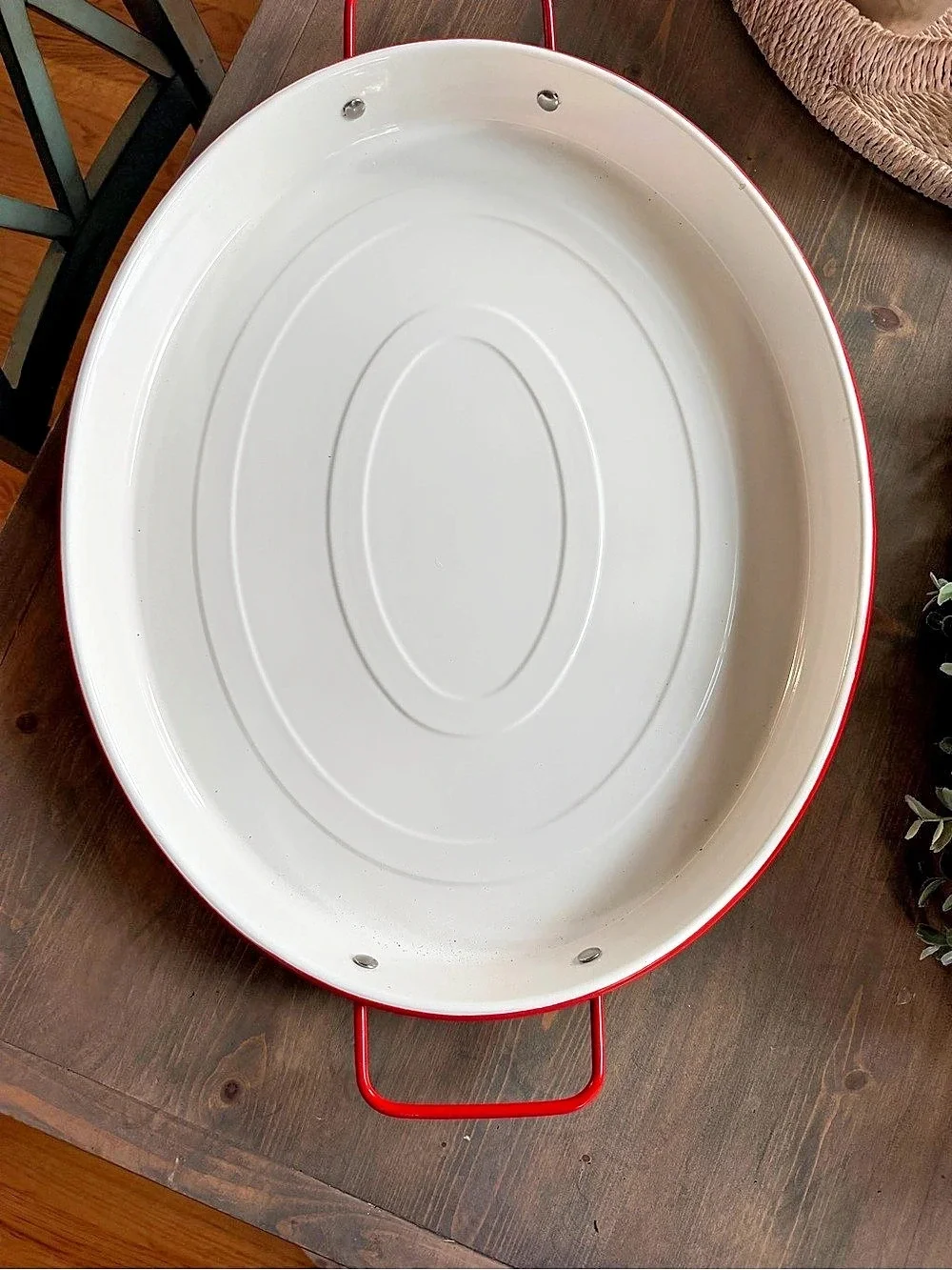 Hearth and hand Cooking Elements White Oval tray Red Handles